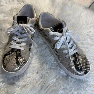 Steve Madden NY90 Snake Print Sneakers Gold Star Women’s 7